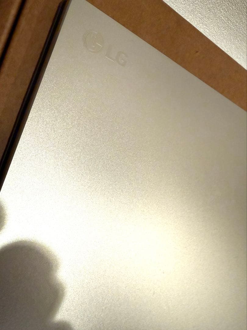 ディスプレイ・モニター本体 LG gram +view 16MQ70