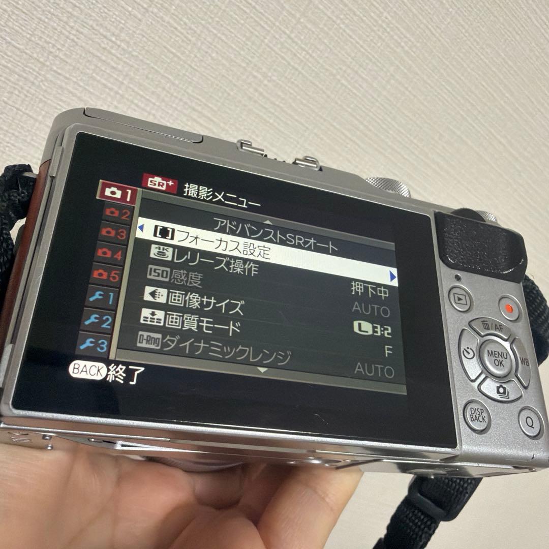 Fujifilm X-A5 ミラーレスカメラ 15-45mmレンズ付き