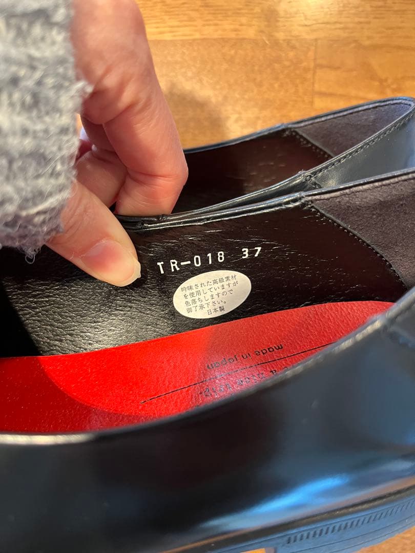 トラベルシューズバイショセレザー フラット スリッポンシューズ