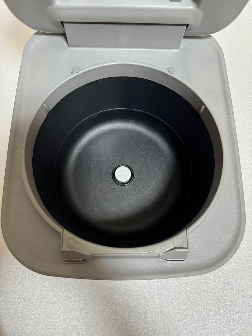 HITACHI 圧力＆スチームふっくら御前 IH炊飯器RZ-V100EM