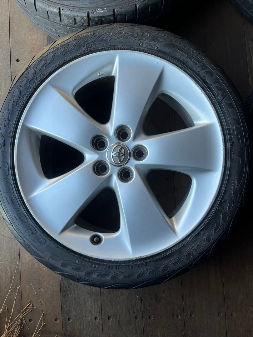 ブラックジンジャー30プリウスツーリングタイヤ付きホイール4本セット