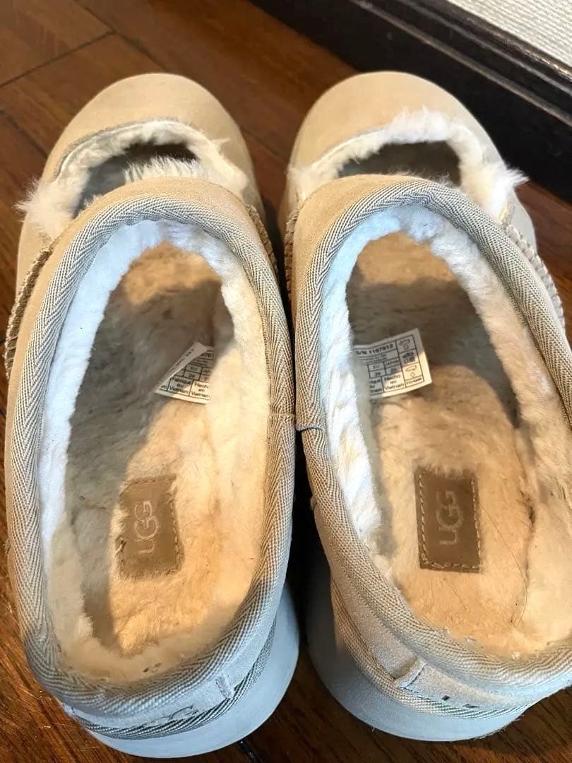 UGG アグ ビア メリージェーン 25cm ムートンブーツ