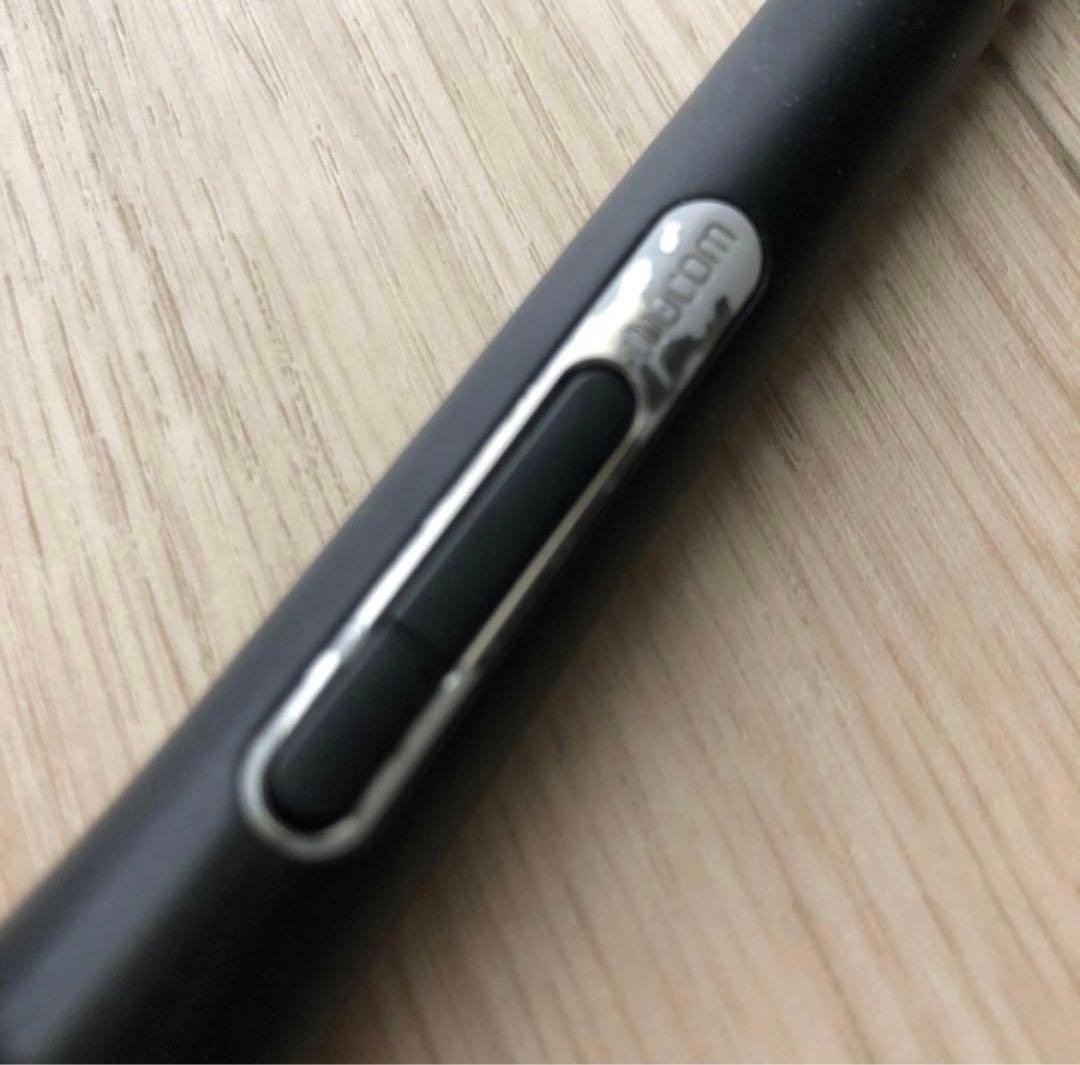 Wacom Intuos Pro ペンタブレット 本体　Small