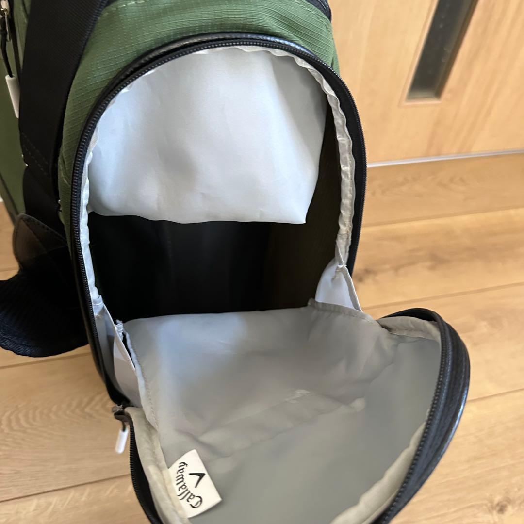 美品 CALLAWAY キャディバッグ 9.5型 スタンド カーキ SS22JM