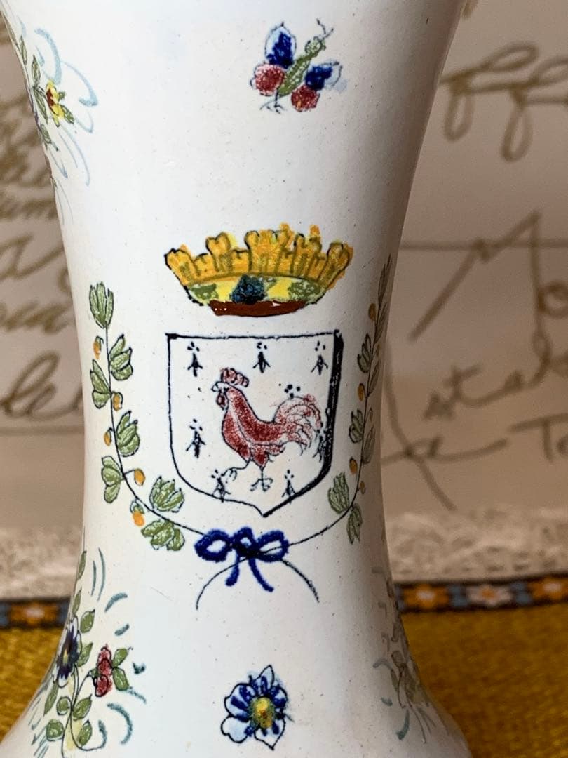 フランス製　アンティーク　上手に細かく描かれたコンカルノー街の絵が素敵な花瓶！