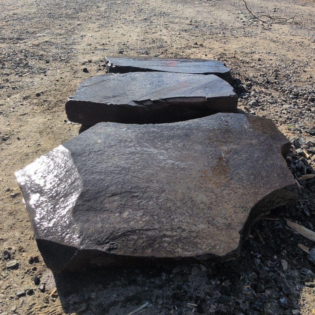 根府川石　飛石　3石セット　庭石　石 鑑賞石　庭　坪庭　ガーデニング