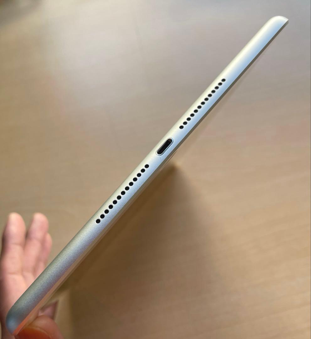 iPad 第6世代　A1893　Wi-Fiモデル　シルバー　32GB 美品　#1