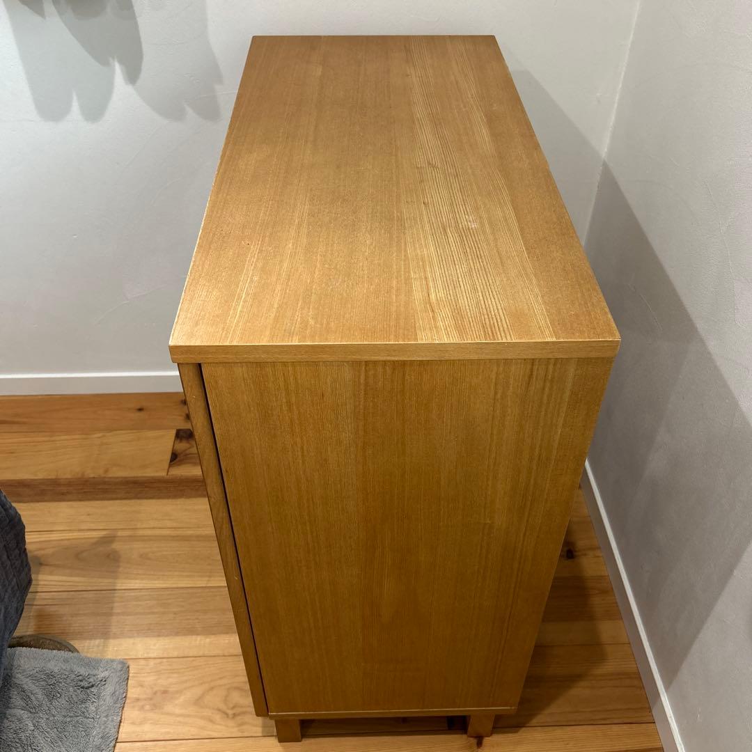 無印良品　食器棚　ガラス扉　脚付　廃盤