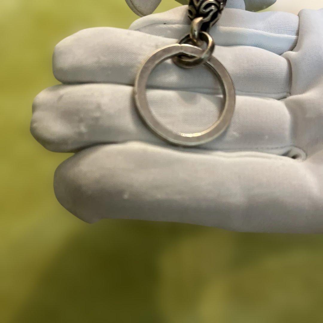 シルバーのキーチェーン