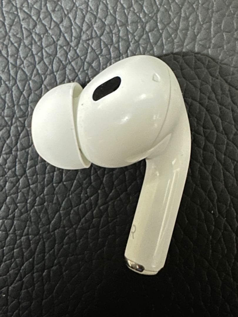 動作確認済　Air Pods Pro 第2世代　右イヤホン　ケース　A2698
