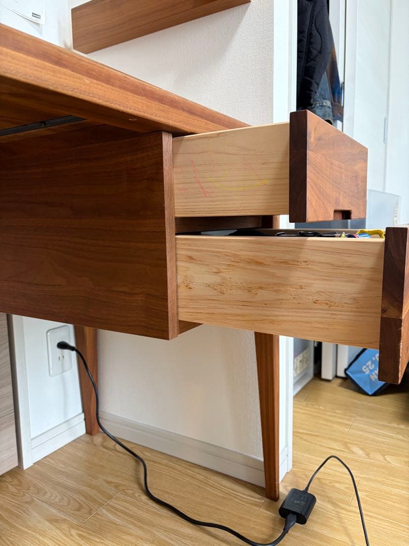 D*D様 【12/2で終了】Karf ウォールナット材のシンプルデスク