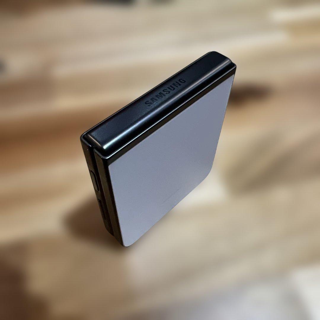 Z395 SIMフリー Galaxy Z Flip5 SM-F731QZU