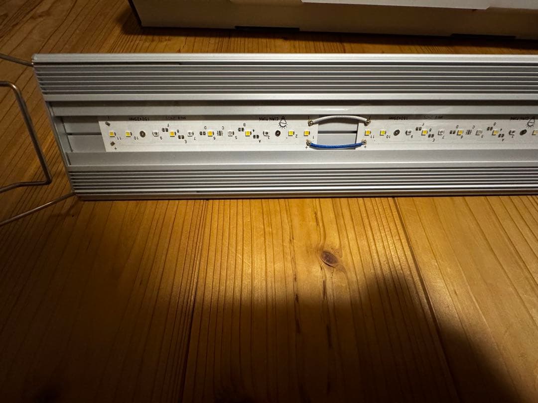 アクロ TRIANGLE LED GROW 600 60cm水槽照明 水草育成