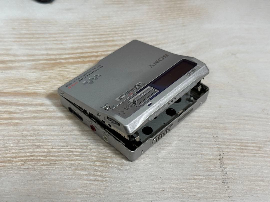【レア】SONY ソニー MZ-N1 MDプレーヤー 録音再生ウォークマン