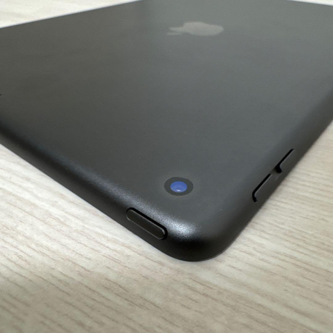 iPad 第7世代 Wi-Fiモデル 32GB スペースグレイ