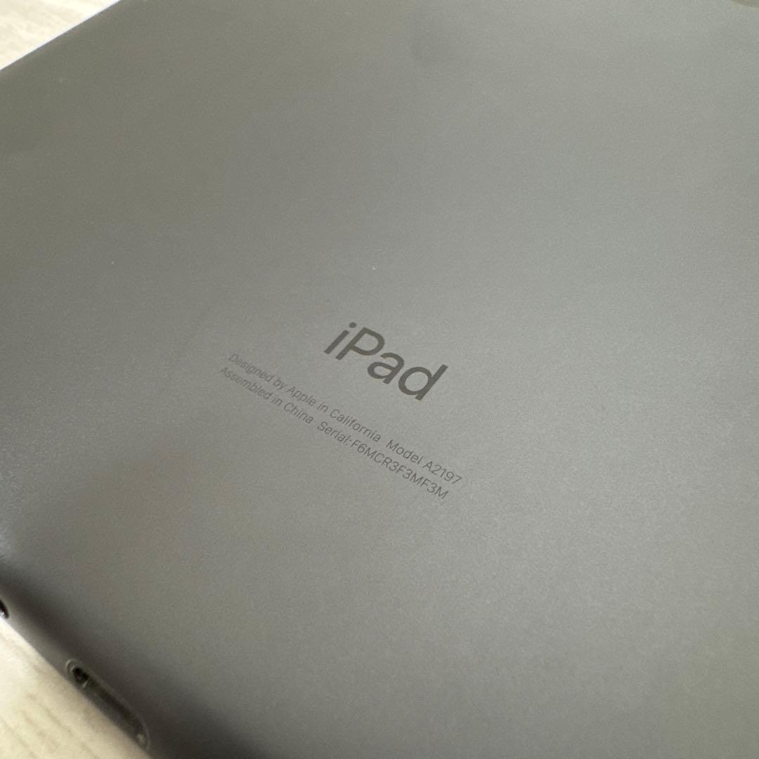 iPad 第7世代 Wi-Fiモデル 32GB スペースグレイ