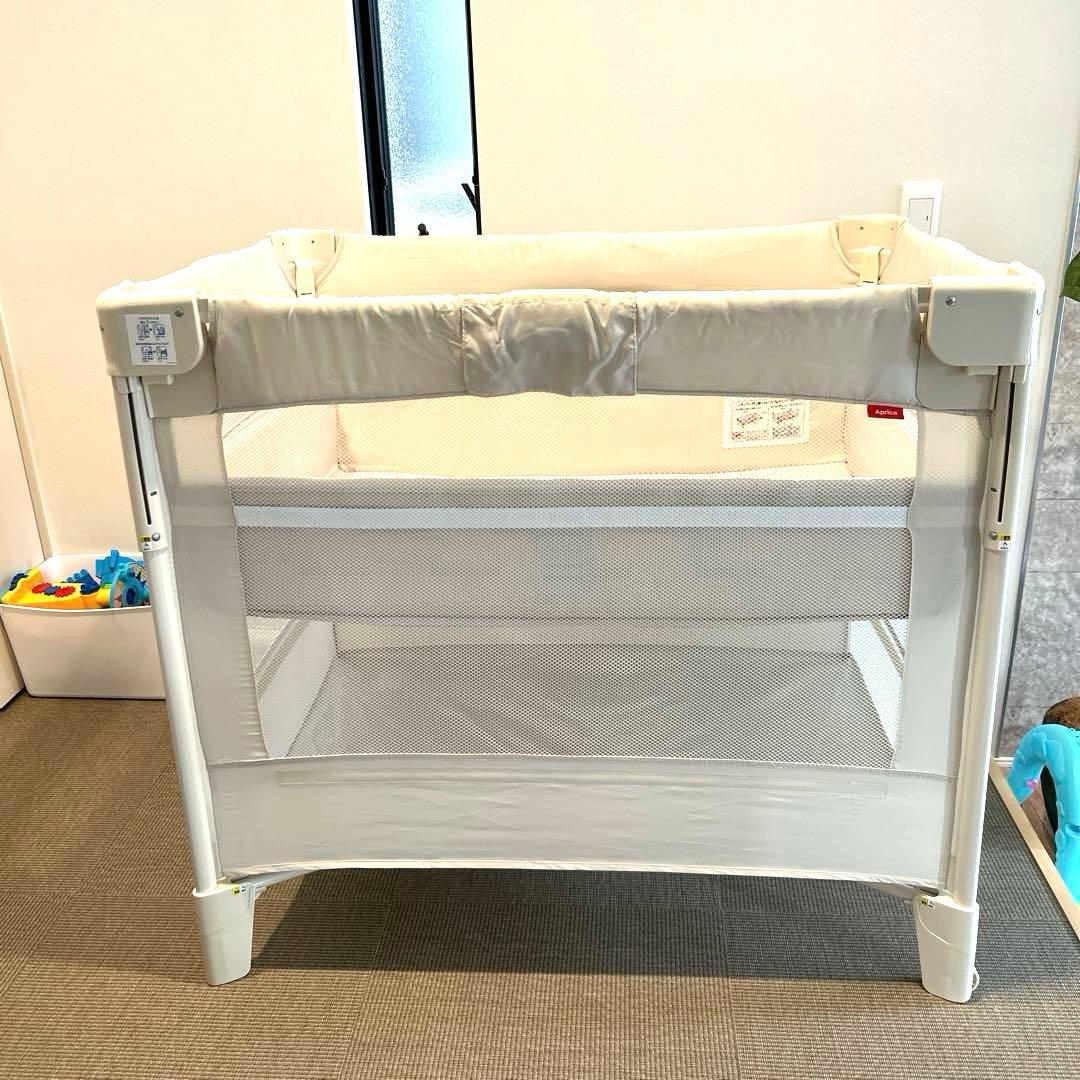 Aprica アップリカ ココネルエアー ホワイト 折り畳みベビーベッド