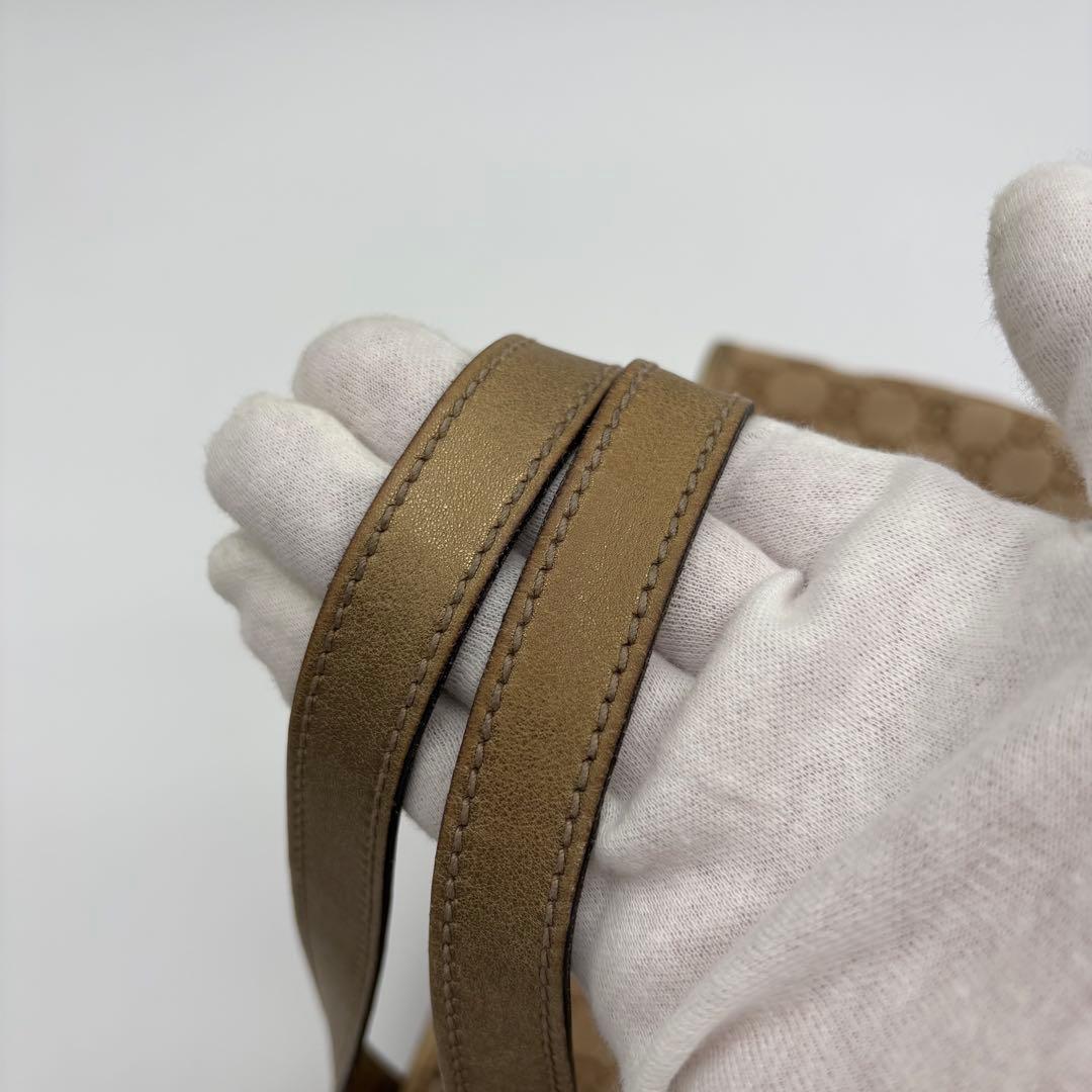 グッチ トートバッグ 肩掛け GGキャンバス シェリーライン ロゴ金具