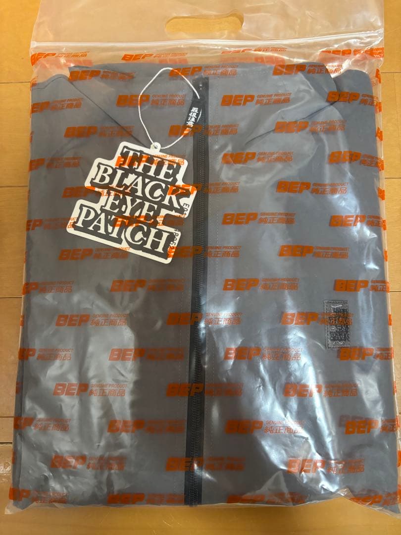 定価以下　ブラックアイパッチ　NYLON TRACK JACKET