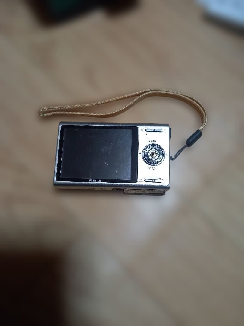富士フィルム FUJIFILM FinePix Z100fd