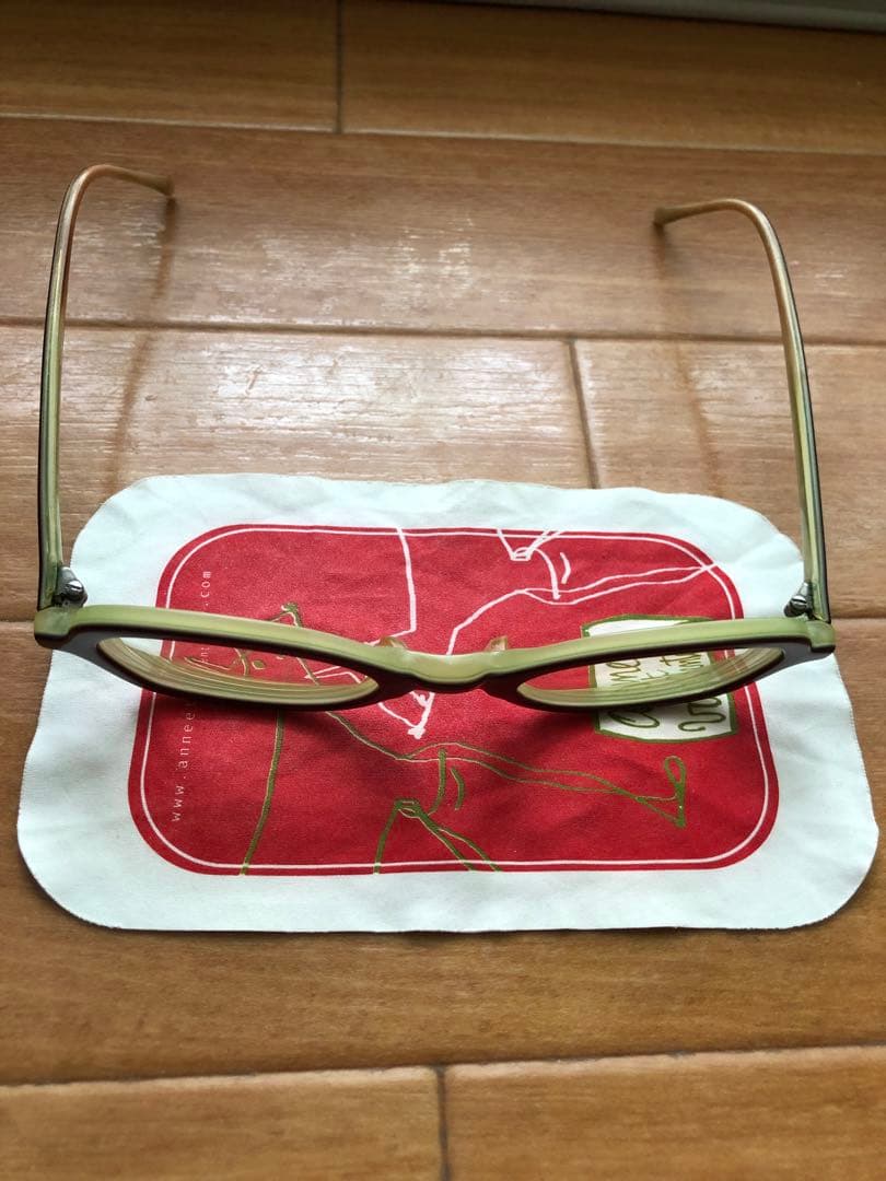 再お値下げ‼️ アンバレンタイン　メガネ