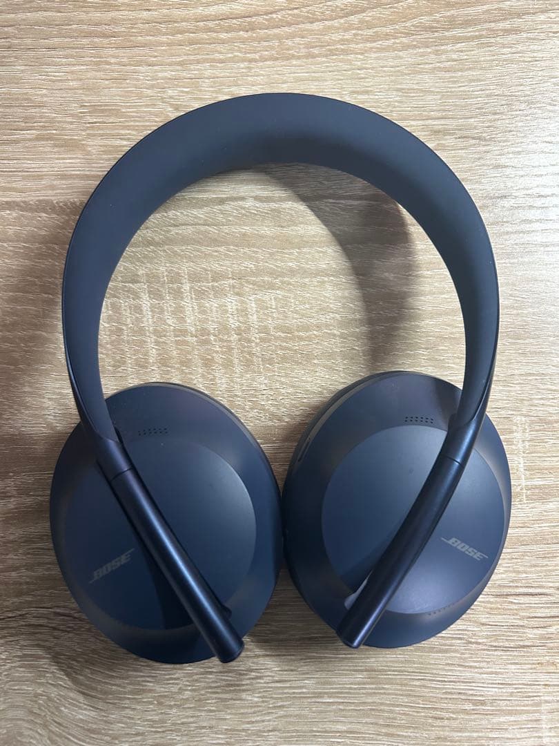bose ノイズキャンセリング　ヘッドホン　NC700