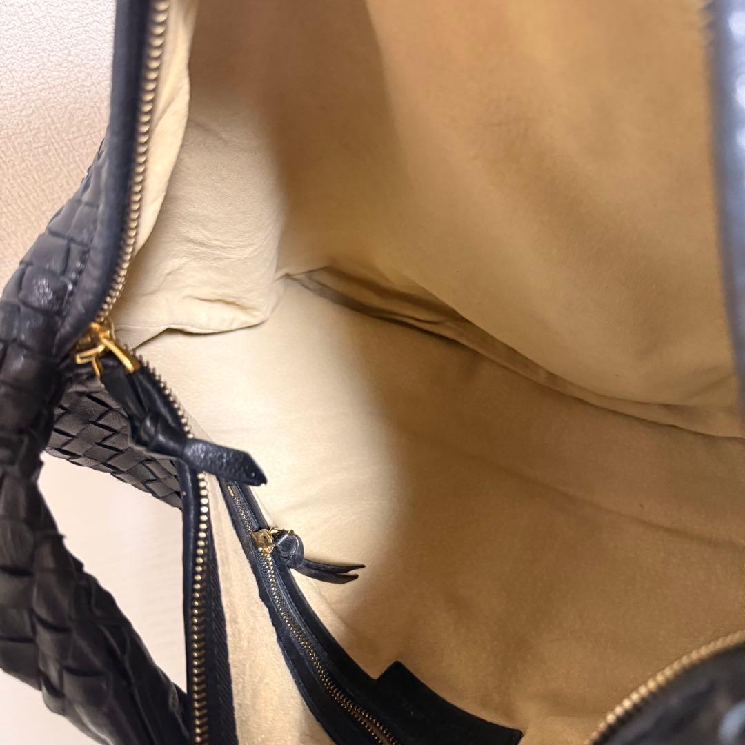 BOTTEGA VENETA イントレチャート ホーボー ショルダーバッグ