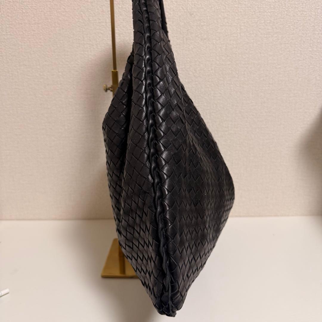BOTTEGA VENETA イントレチャート ホーボー ショルダーバッグ