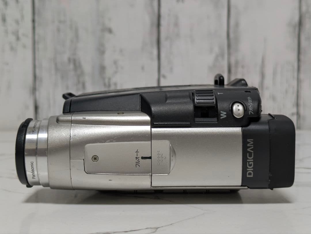 Panasonic　NV-C2　MiniDV対応　ビデオカメラ