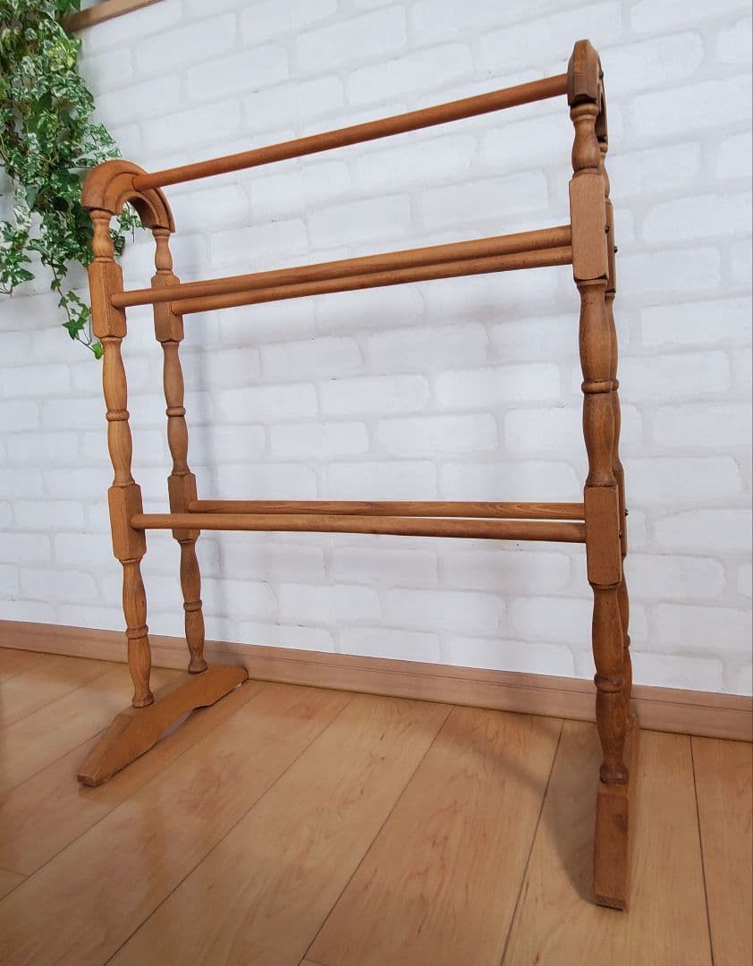 【ピート】ペニーワイズ タオルハンガー ブランケットラック