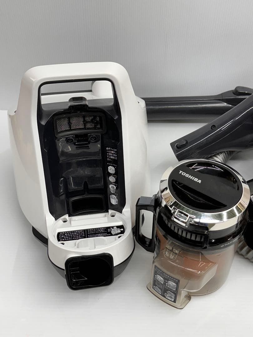東芝　掃除機　2020年製　白　VC-C7A 本体　フルセット　中古　格安　良品