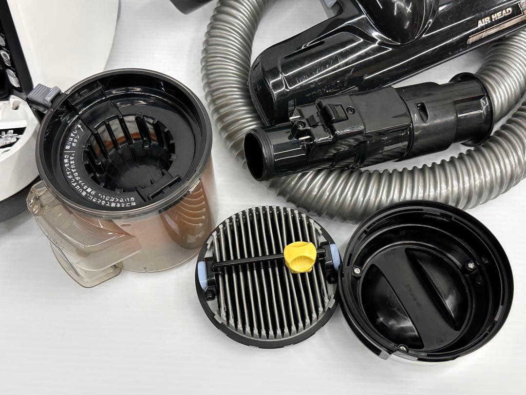 東芝　掃除機　2020年製　白　VC-C7A 本体　フルセット　中古　格安　良品