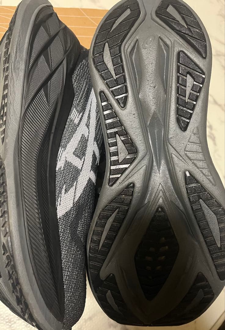 アシックス　スーパーブラスト2