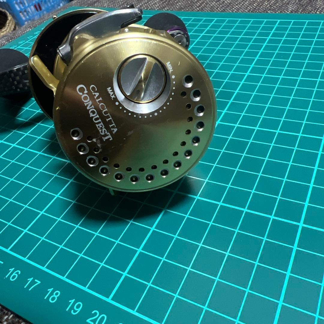 リール Shimano 15 Calcutta Conquest 200HG