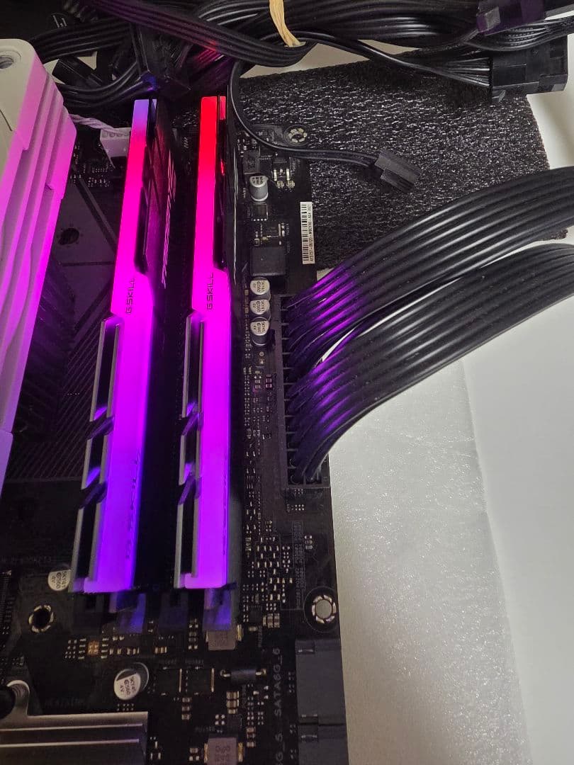 G.SKILL TRIDENT Z RGB DDR4メモリー16GB 8GBx2