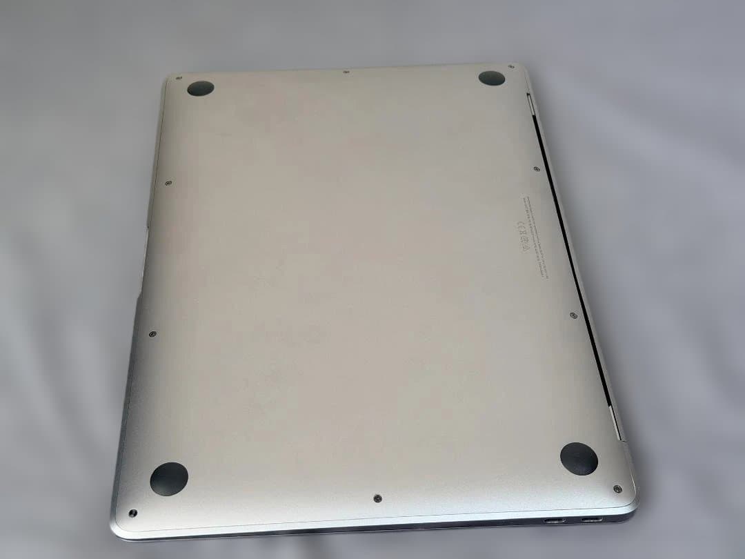 MacBook Air (M1, 2020) スペースグレイ