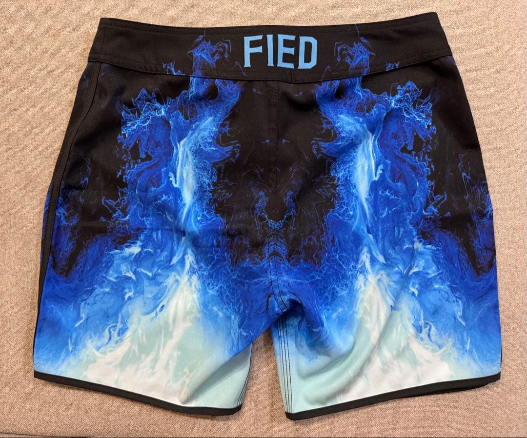 FIEDファイド サーフパンツ ブルーブラッド 26サイズ