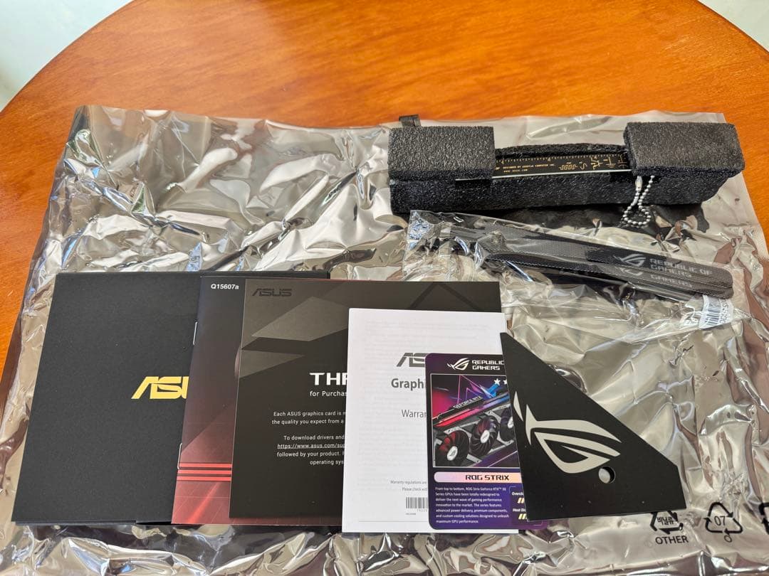 ROG STRIX GeForce RTX 3060Ti グラフィックボード