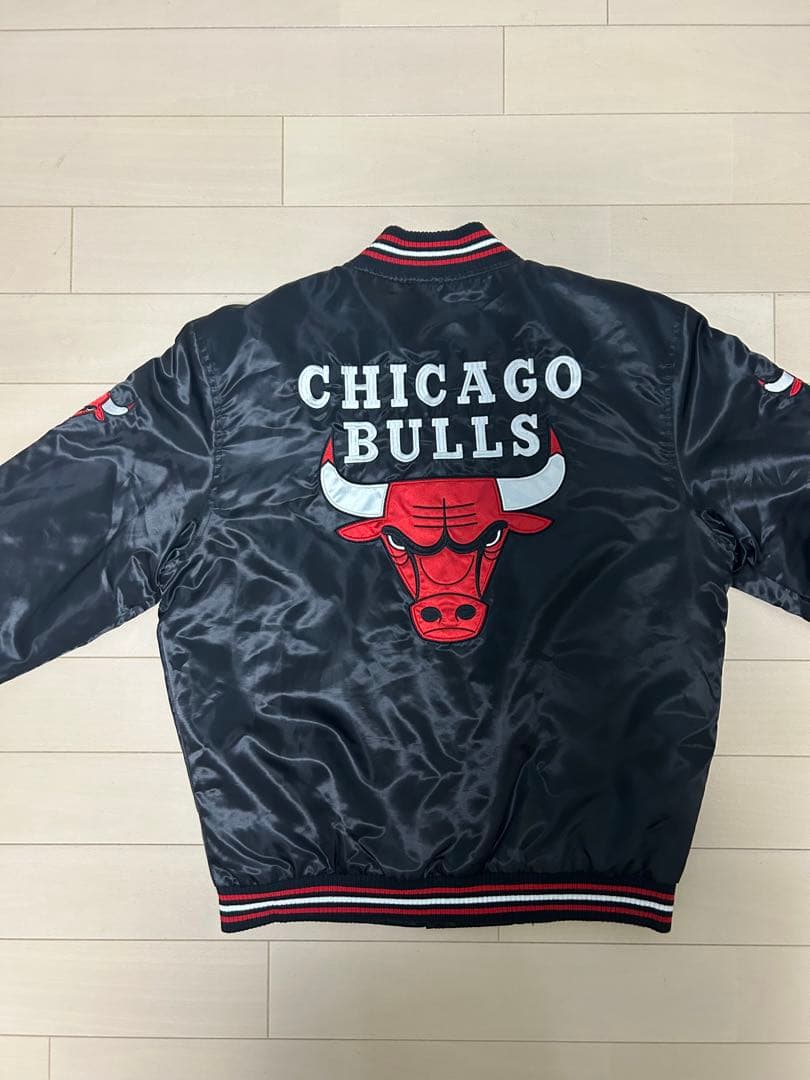 【超希少】NBA シカゴ・ブルズ JH Design スタジャン 刺繍 Mサイズ