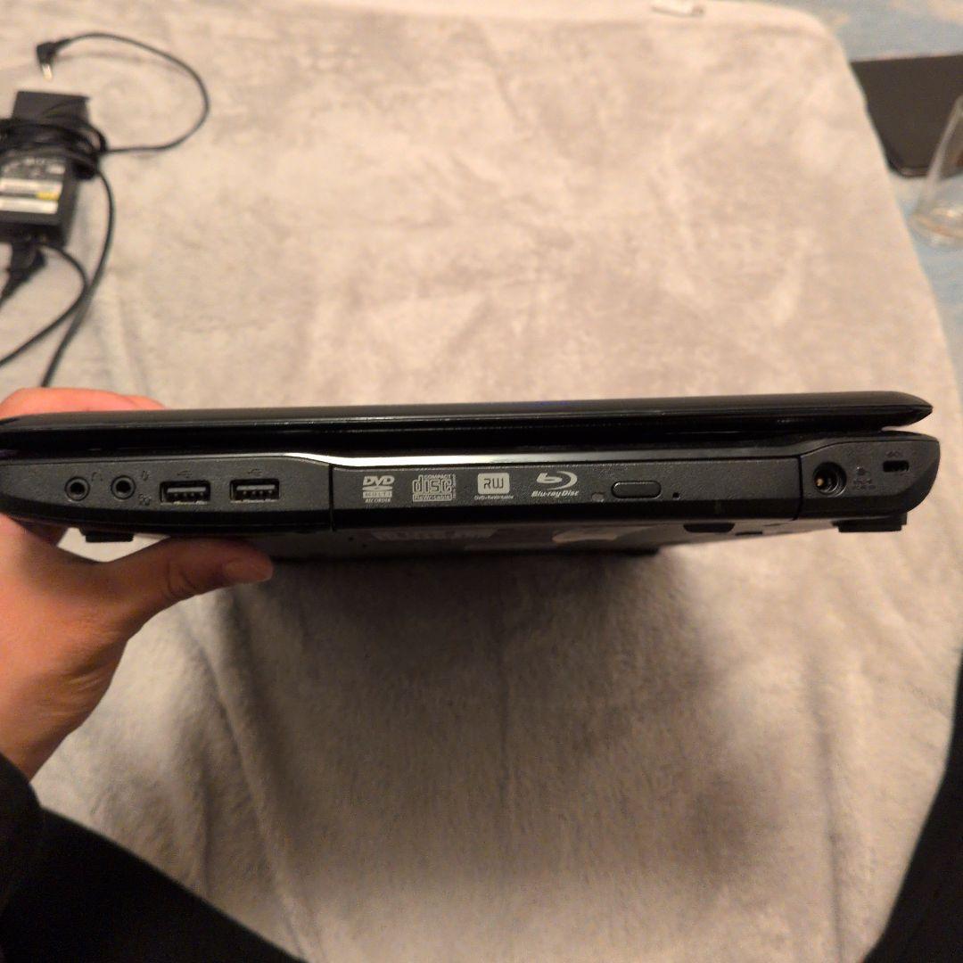 TOSHIBA　dynabook　Satellite　T571/W5TE