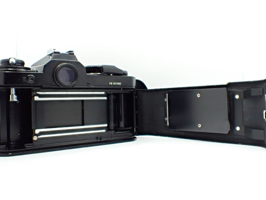 【動作確認済良上品】Nikon FE ボディ ブラック 電池&初期不良保証付き