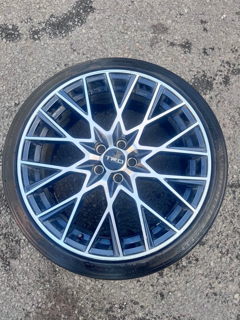 e*n様 TRD 18インチ」アルミホイール TF9 18×7.5J +48 プ