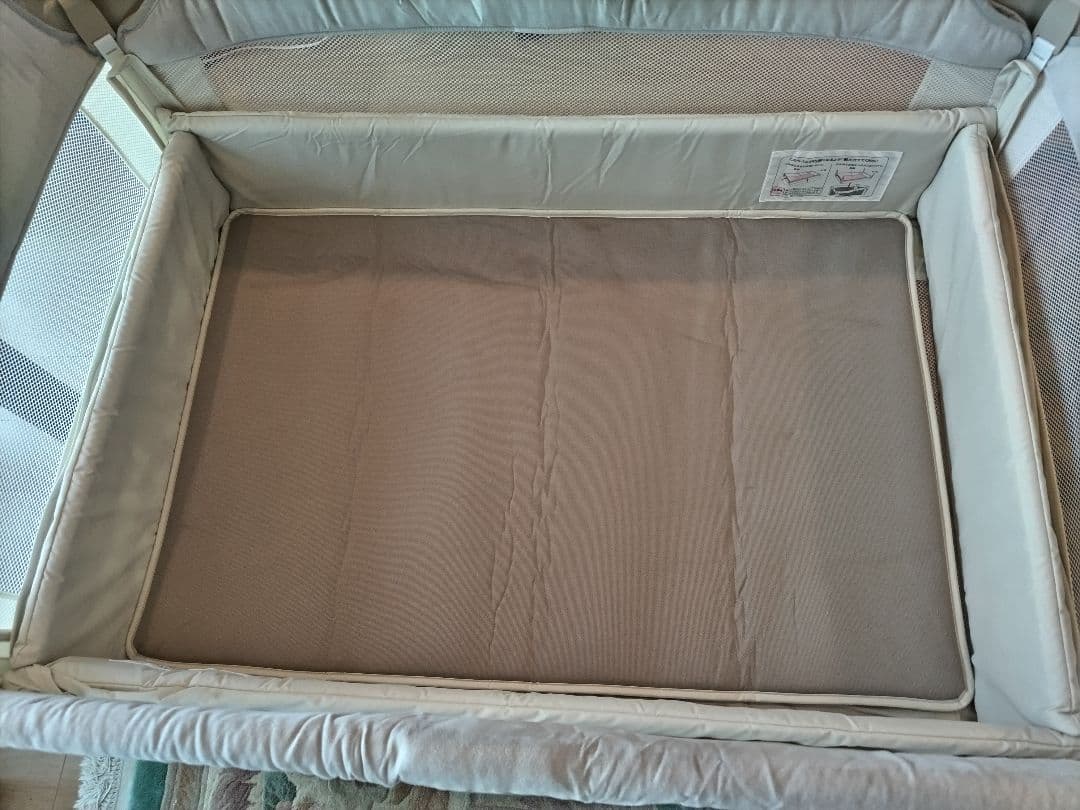 アップリカ　ココネルエアープラスAB ベビーベッド