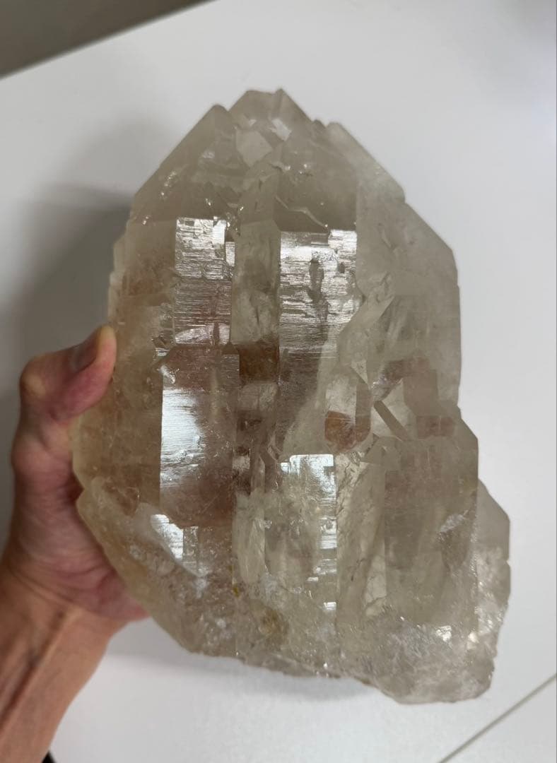 4.2kg特大水晶・虹入・オーラフレーム・ヒマラヤ スカルドゥ産カテドラル水晶