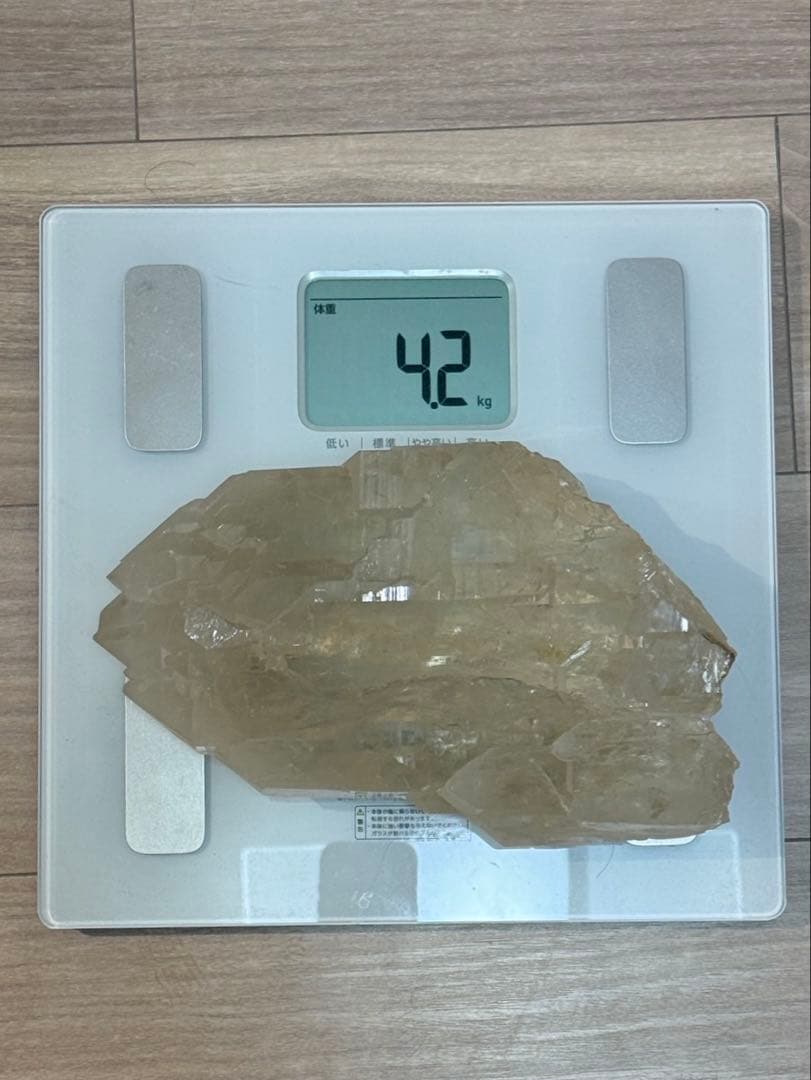 4.2kg特大水晶・虹入・オーラフレーム・ヒマラヤ スカルドゥ産カテドラル水晶