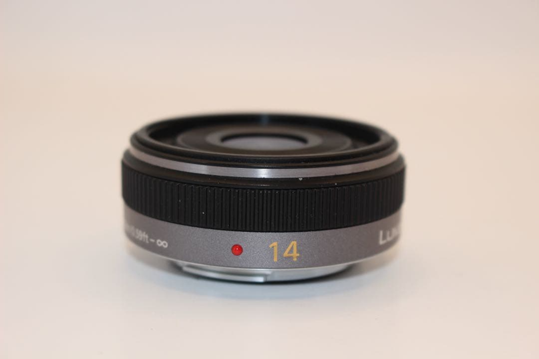 ★お買い得★ LUMIX 14mm 単焦点レンズ　H-H014 パンケーキ