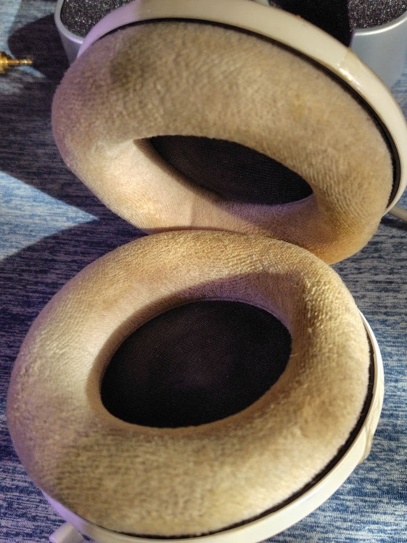 AKG K701 有線ヘッドホン ホワイト