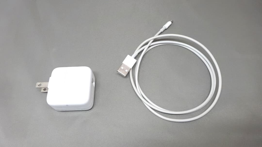 Apple iPad A1893(第6世代) Wi-Fiモデル 128GB