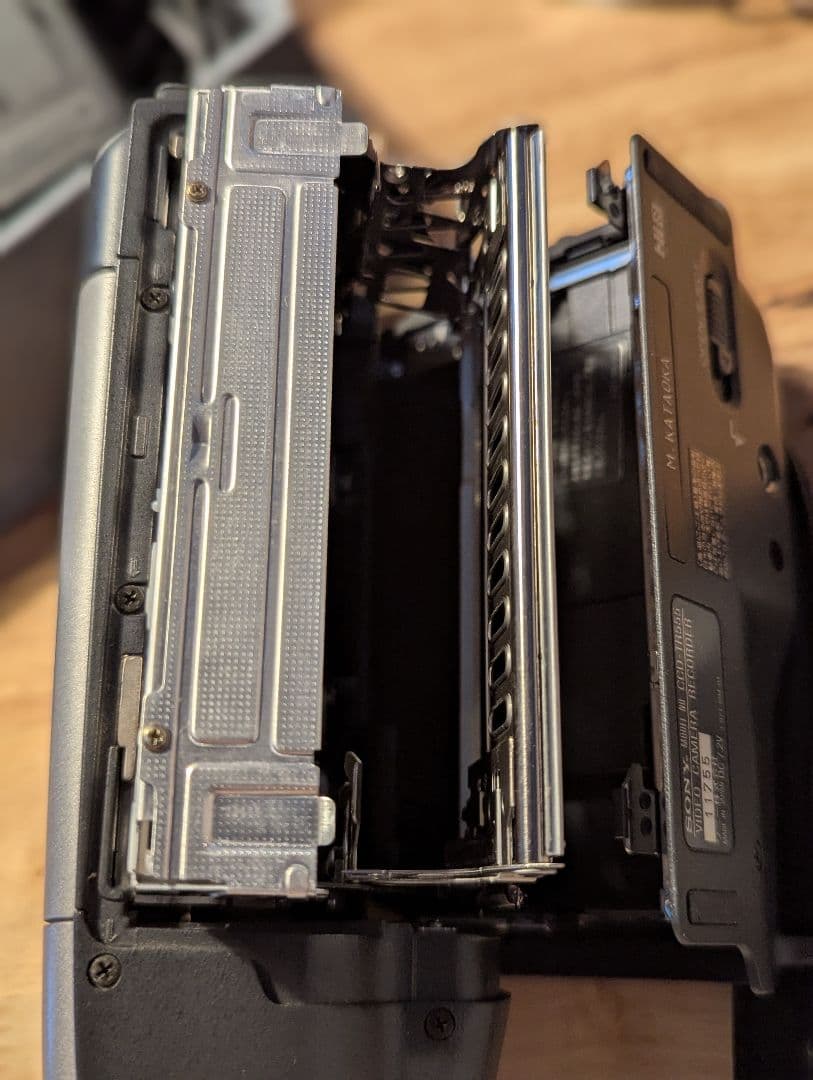 ソニー CCD-TR555 ハンディカム 8ミリビデオカメラレコーダー