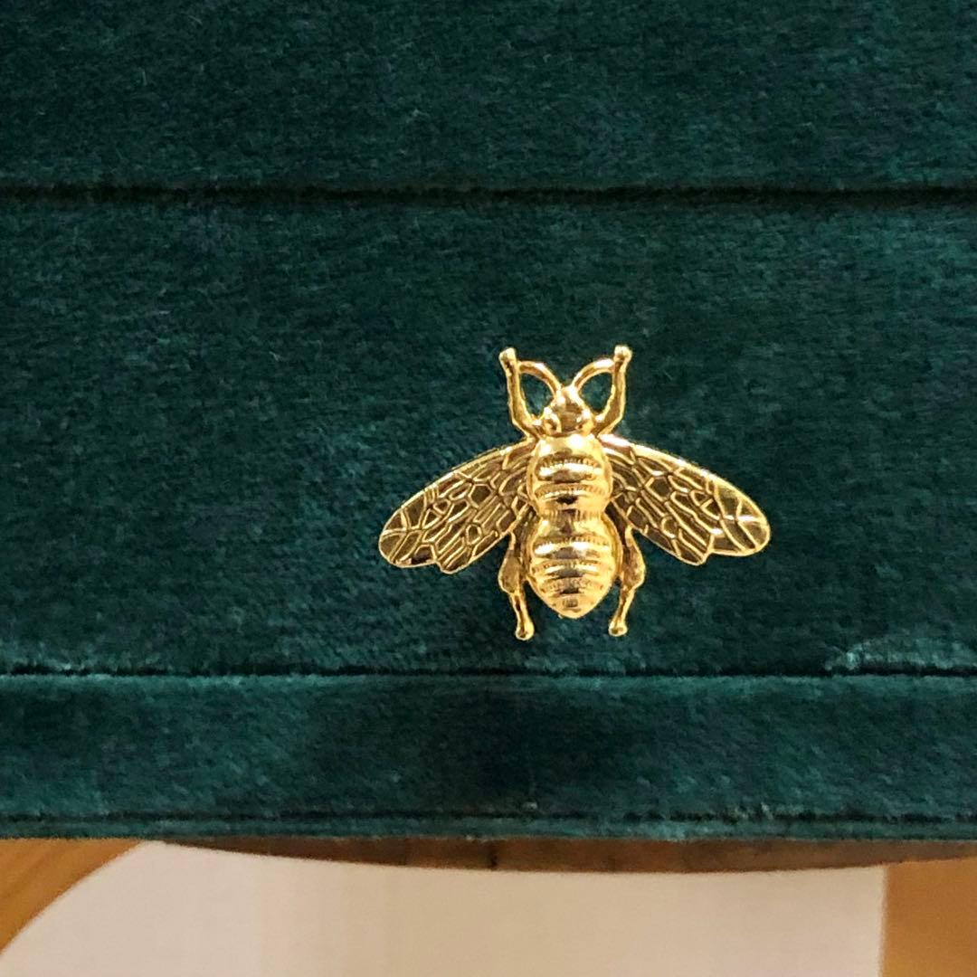 グッチ　雑貨　インテリア　グリーン　スエード　ビー　bee ベロア　小物入れ